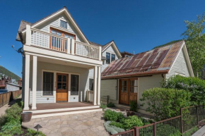 211 A SOUTH OAK by Exceptional Stays